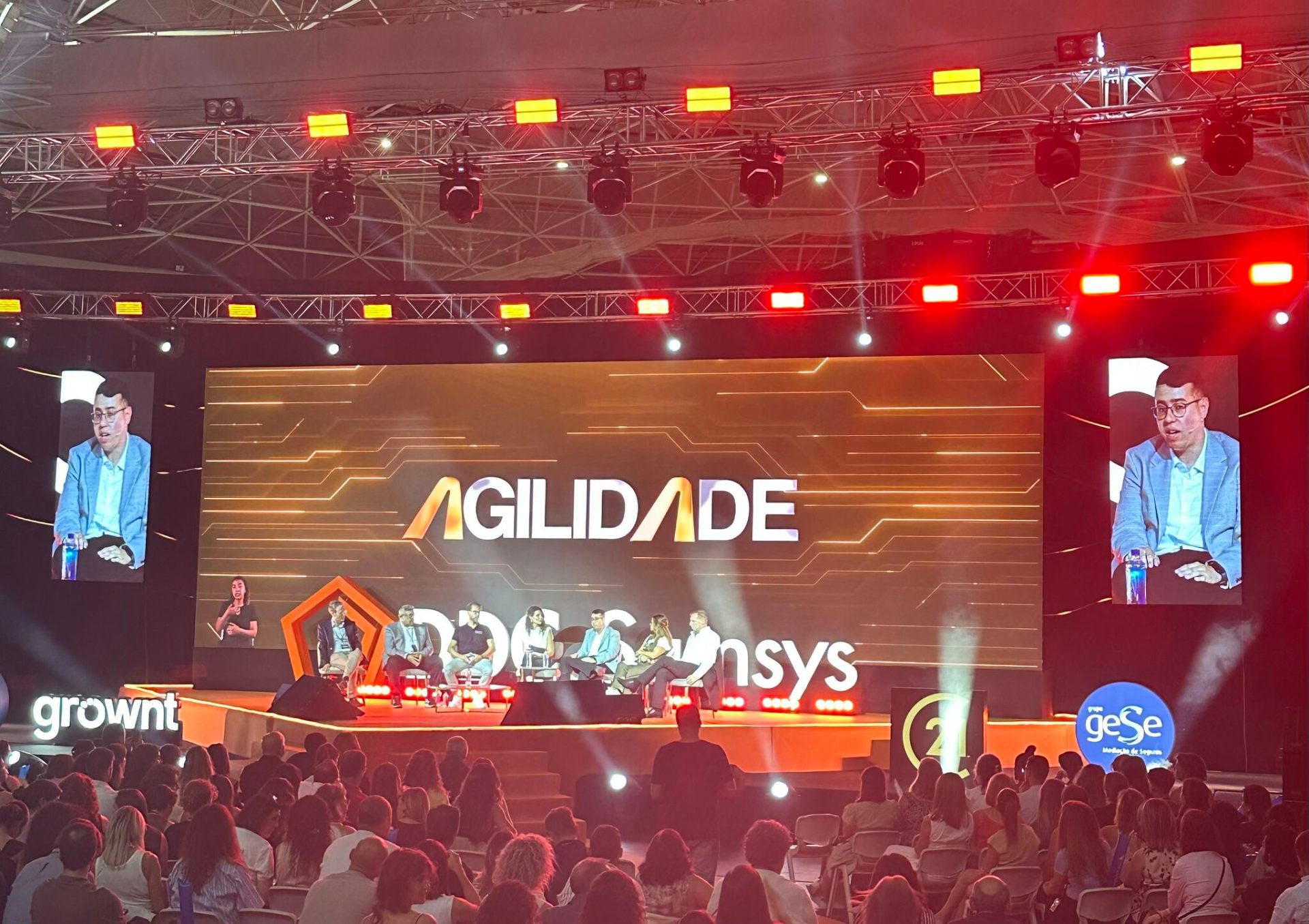 Agilidade na Tecnologia — Mesa Redonda
